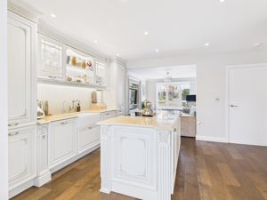 Kitchen- click for photo gallery